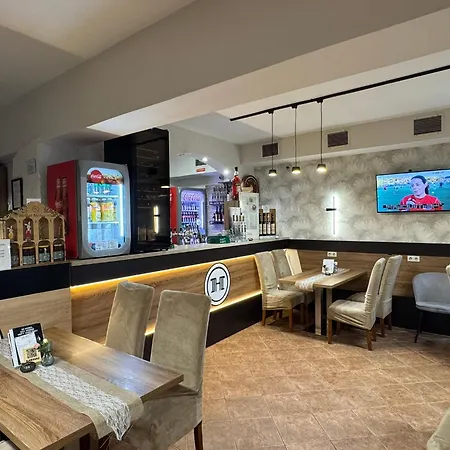 Siesta Club Hotell 3*