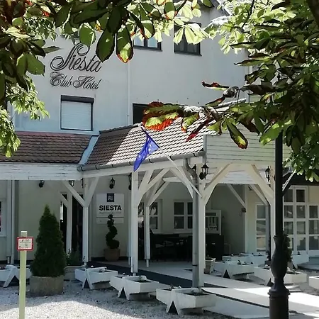 Hotel Siesta Club
