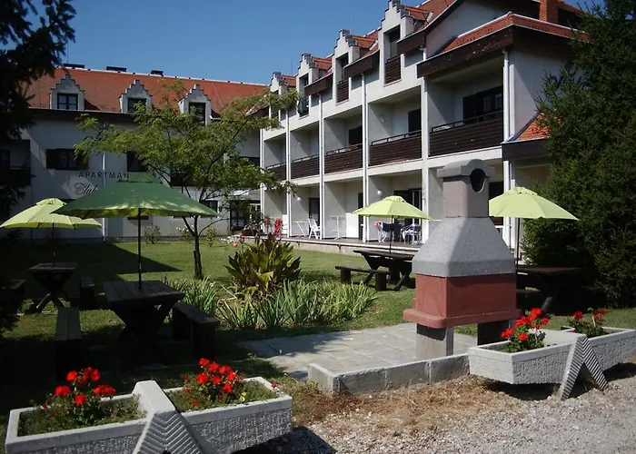 Siesta Club Hotel